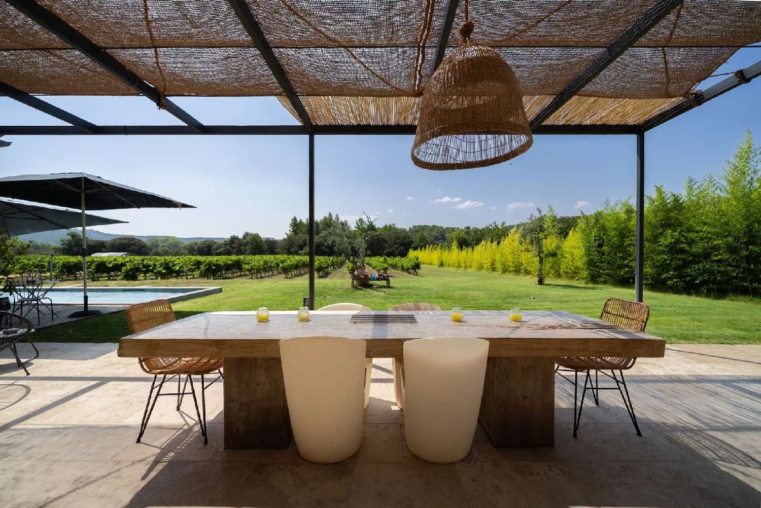 te koop villa Vaugines Vaucluse 2