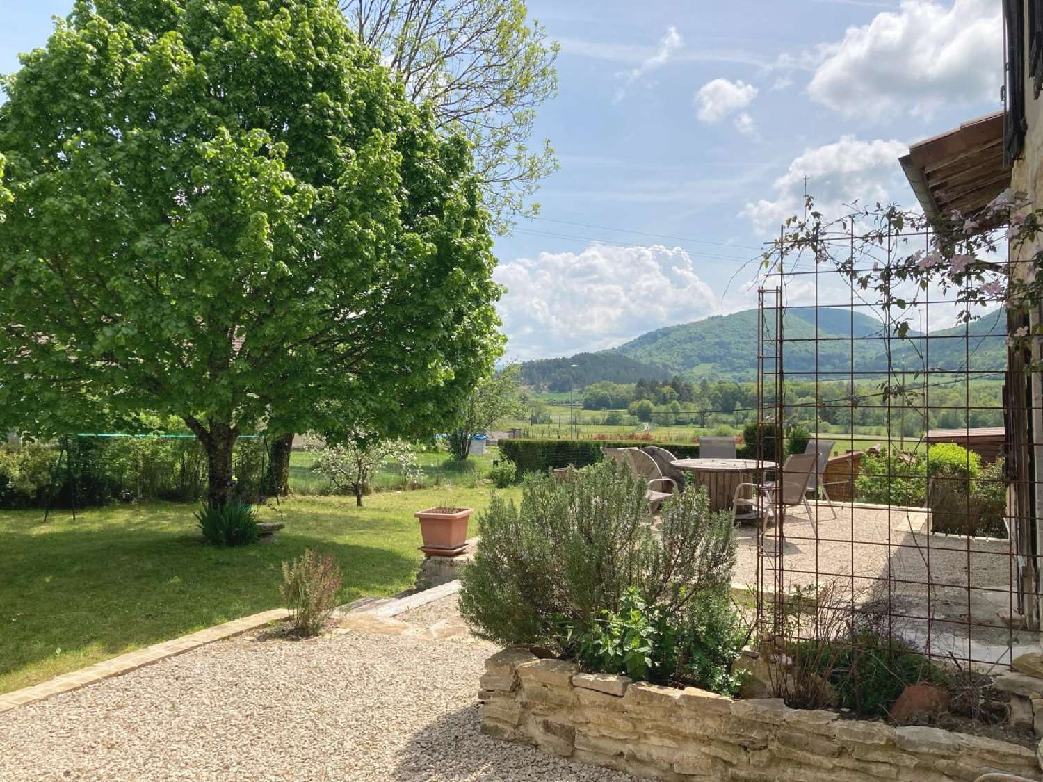  for sale village house Florentia Jura 3