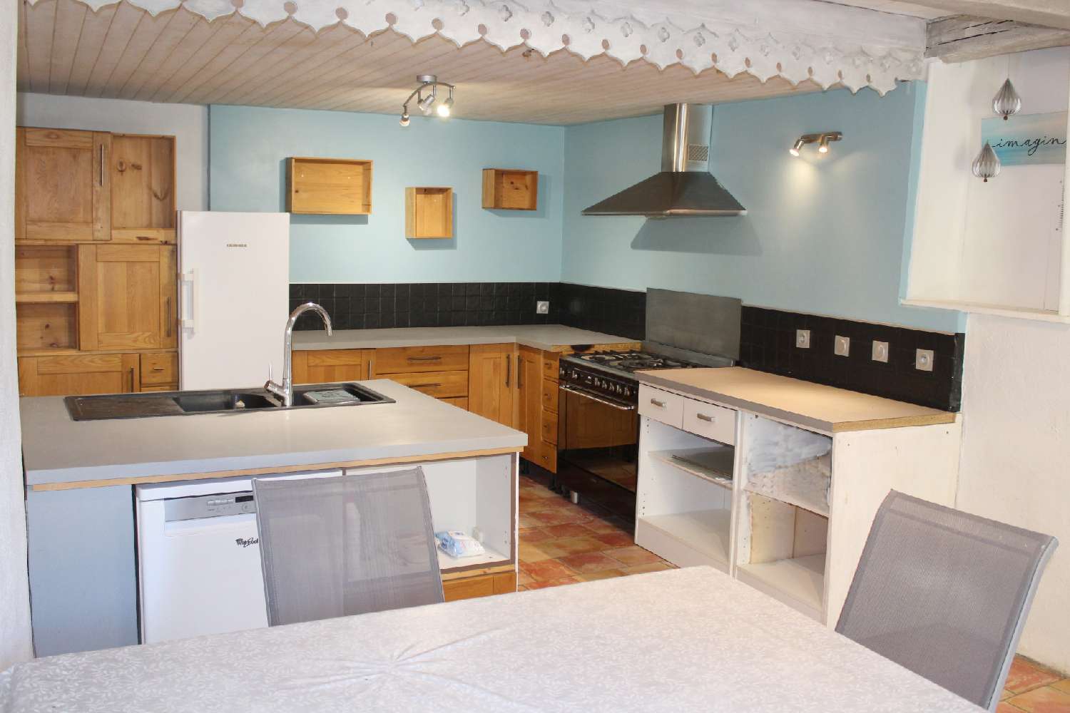  for sale village house Florentia Jura 7