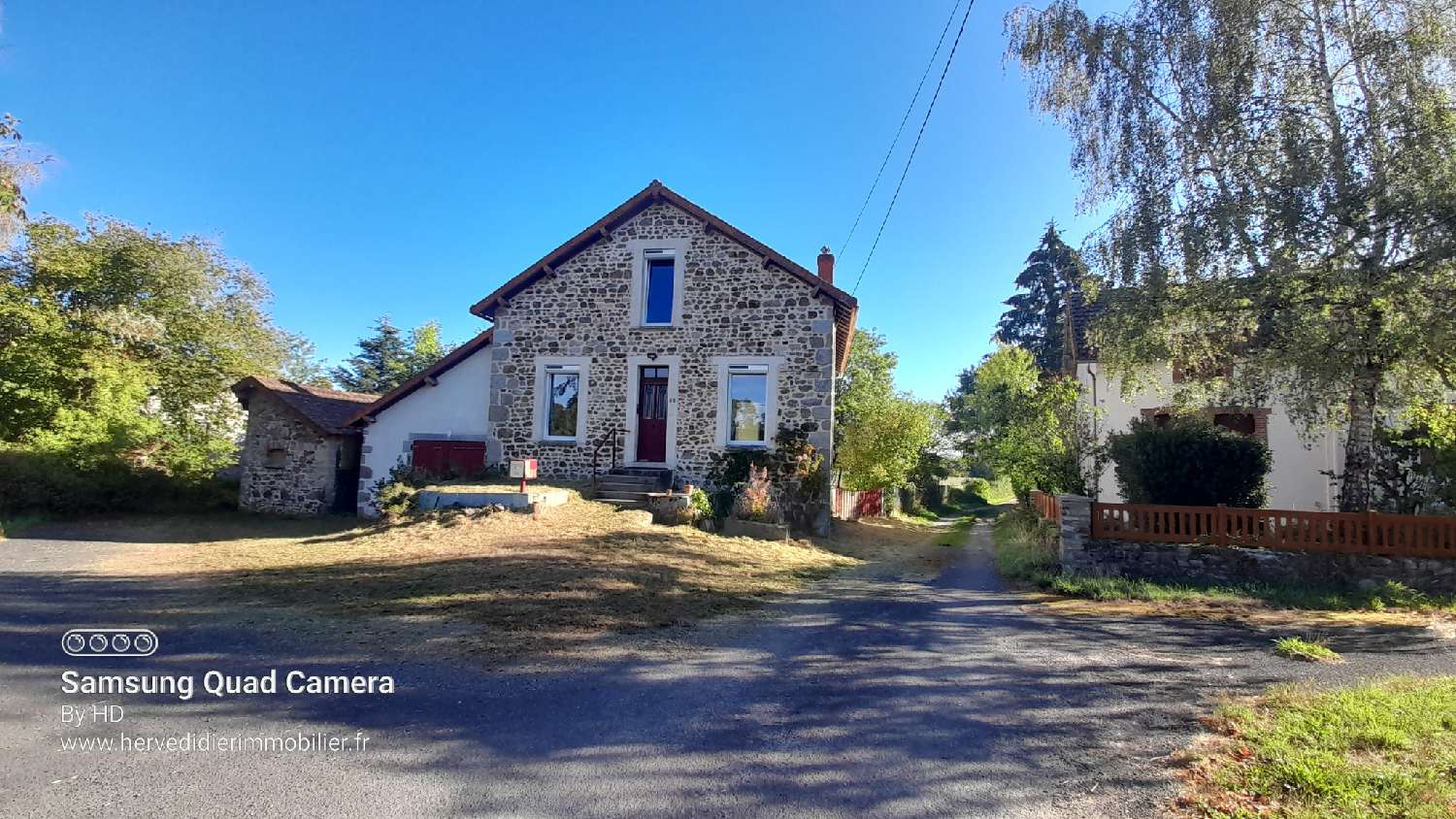 te koop dorpshuis Giat Puy-de-Dôme 2