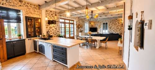La Motte-du-Caire Alpes-de-Haute-Provence dorpshuis foto 7428477