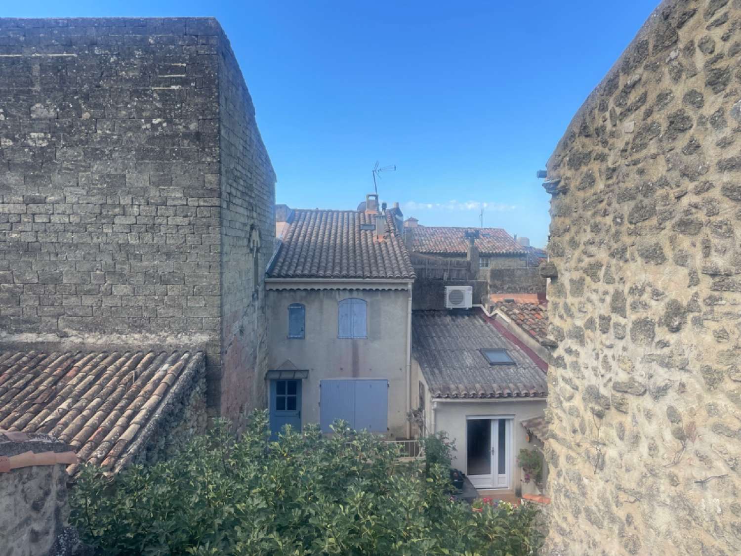 te koop dorpshuis Lauris Vaucluse 4