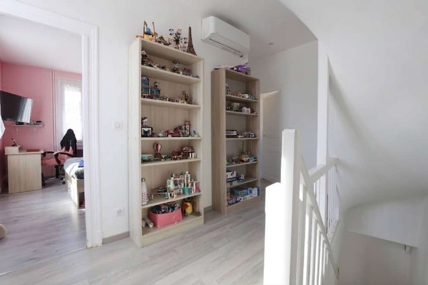 for sale village house Le Mesnil-sur-Oger Marne 8