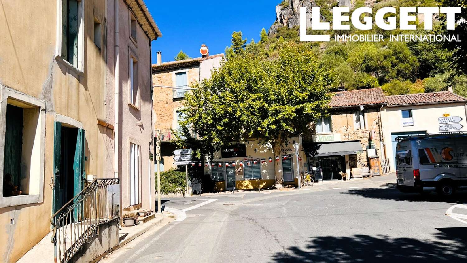  à vendre maison de village Roquebrun Hérault 1