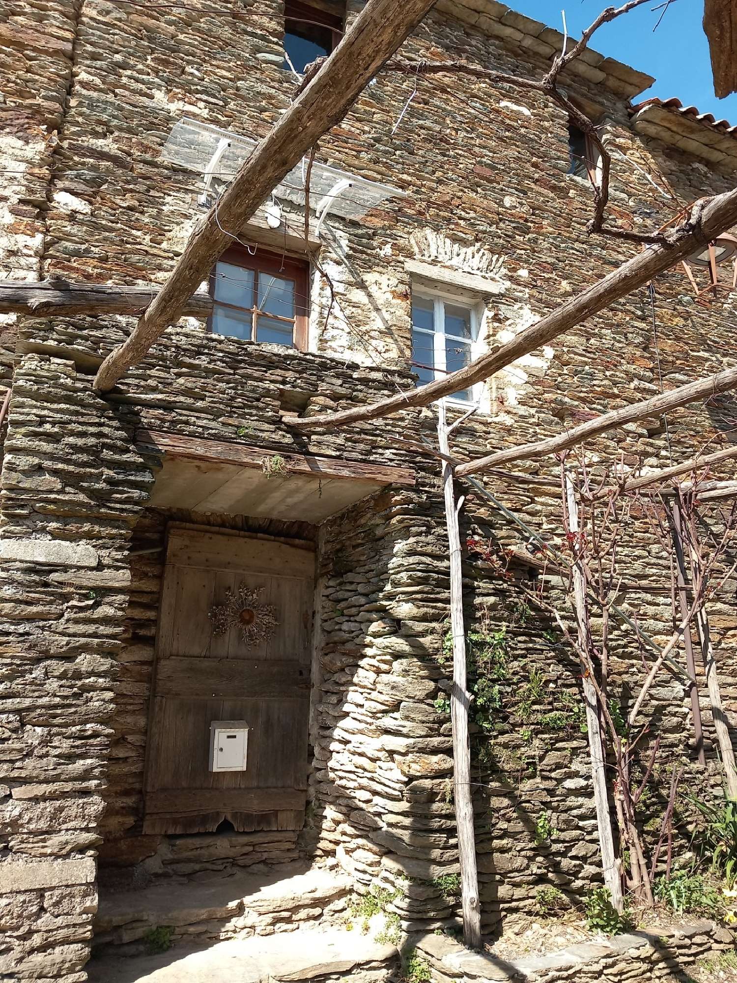  en venta casa de pueblo Saint-Martin-de-Boubaux Lozère 2