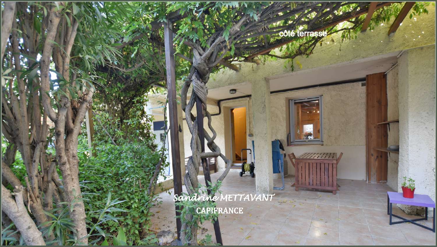 en venta casa de pueblo Saint-Thibéry Hérault 2