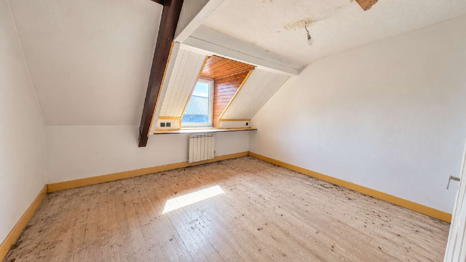 for sale village house Villaines-la-Juhel Mayenne 4