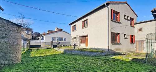 Yssac-la-Tourette Puy-de-Dôme dorpshuis foto 7434695