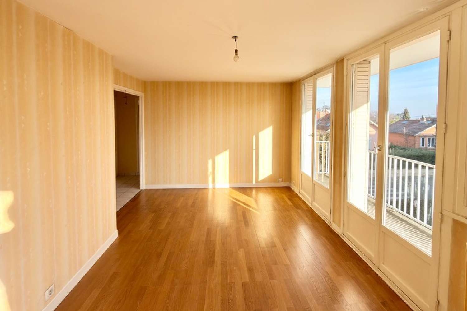  te koop appartement Bron Rhône 2