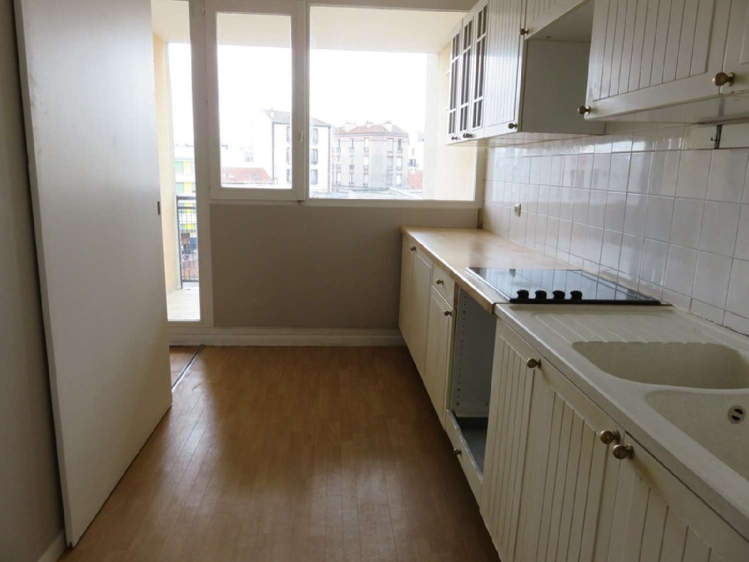  for sale apartment La Courneuve Seine-Saint-Denis 3