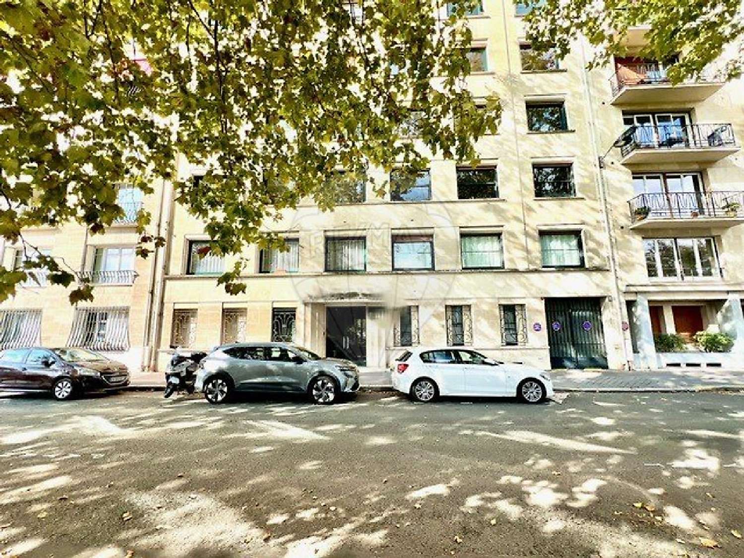  for sale apartment Paris 16e Arrondissement Paris (Seine) 3