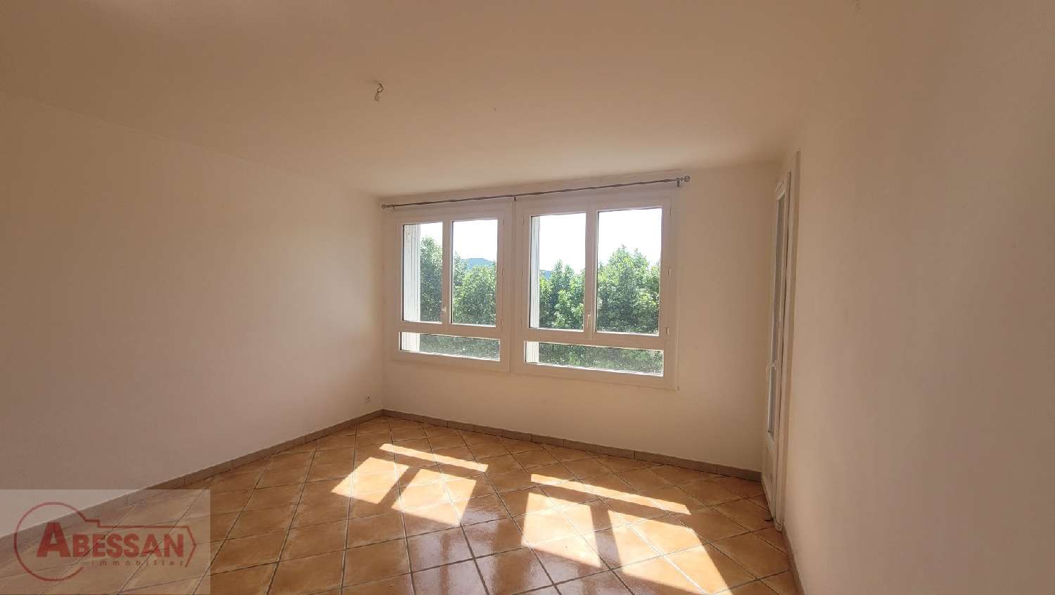  à vendre appartement Saint-Auban Alpes-de-Haute-Provence 2