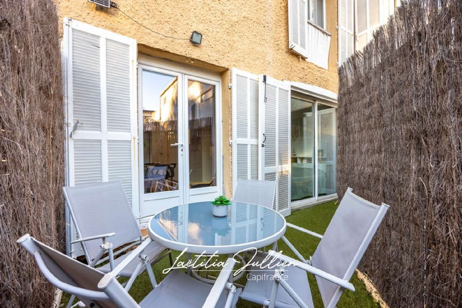  te koop appartement Saint-Cyr-sur-Mer Var 2