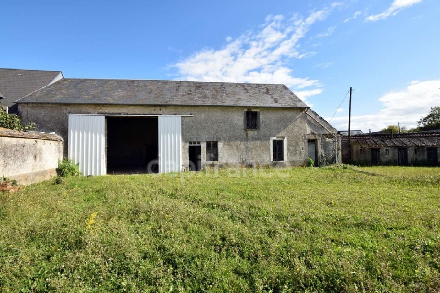  for sale barn Tivernon Loiret 1