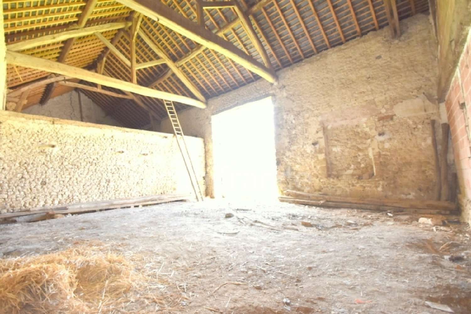  for sale barn Tivernon Loiret 2