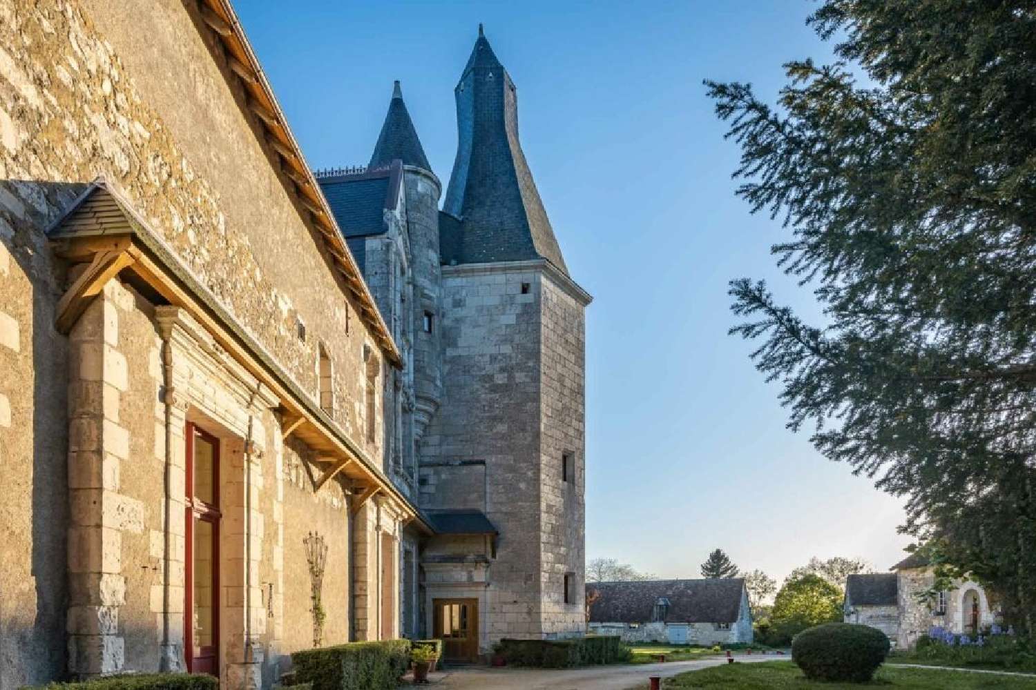 kaufen Schloss Tours Indre-et-Loire 1