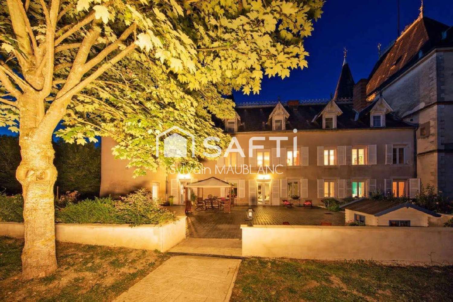  te koop kasteel Vichy Allier 3