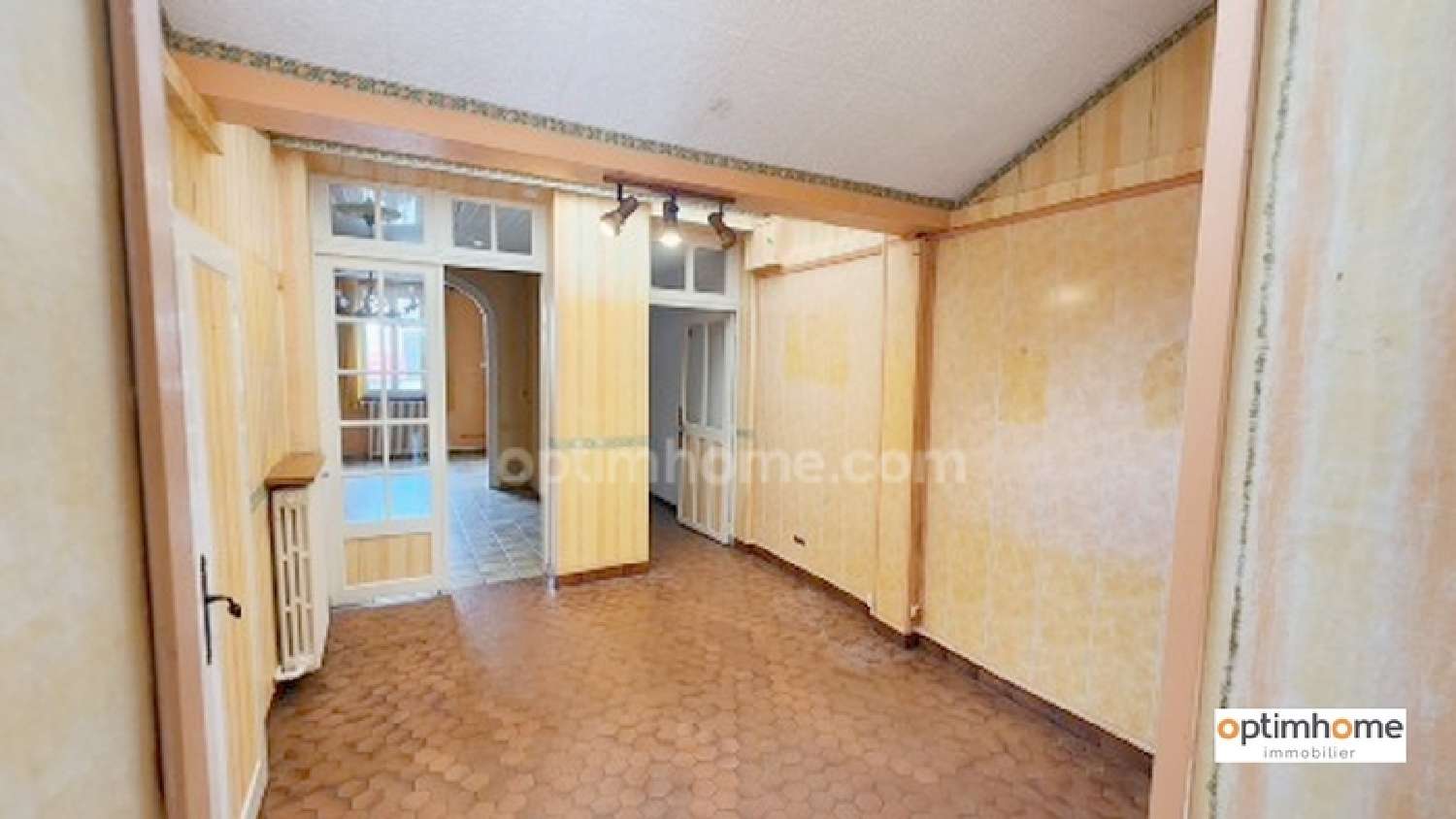 te koop stadshuis Bresles Oise 1