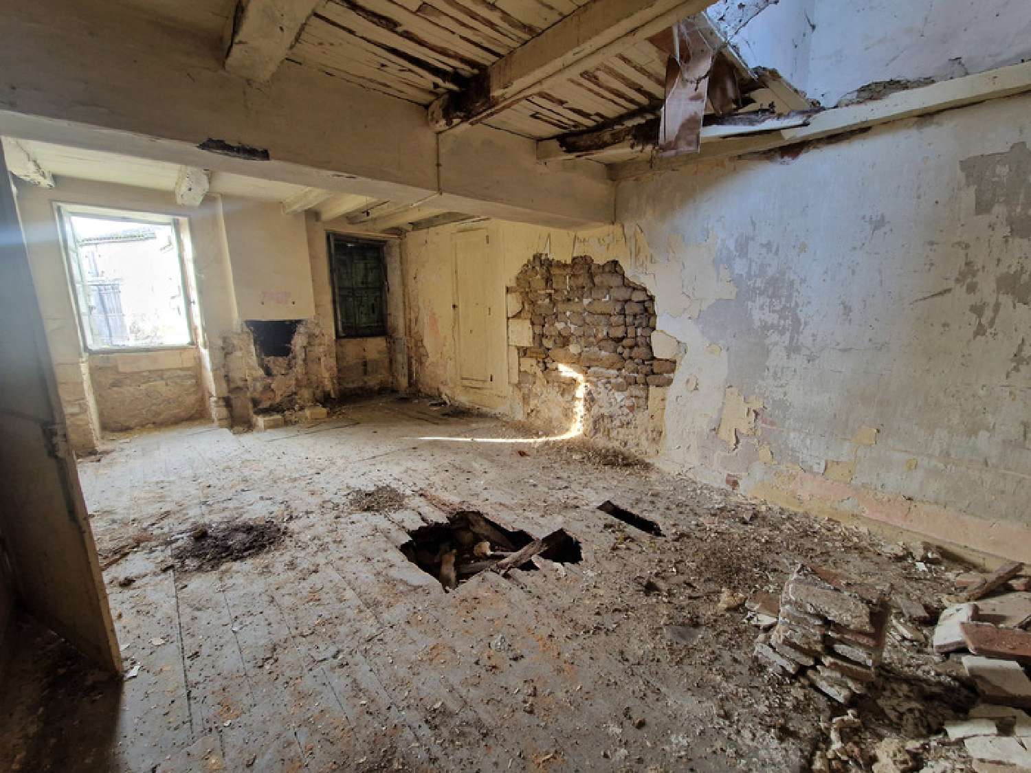  à vendre maison de ville Tonnay-Boutonne Charente-Maritime 2