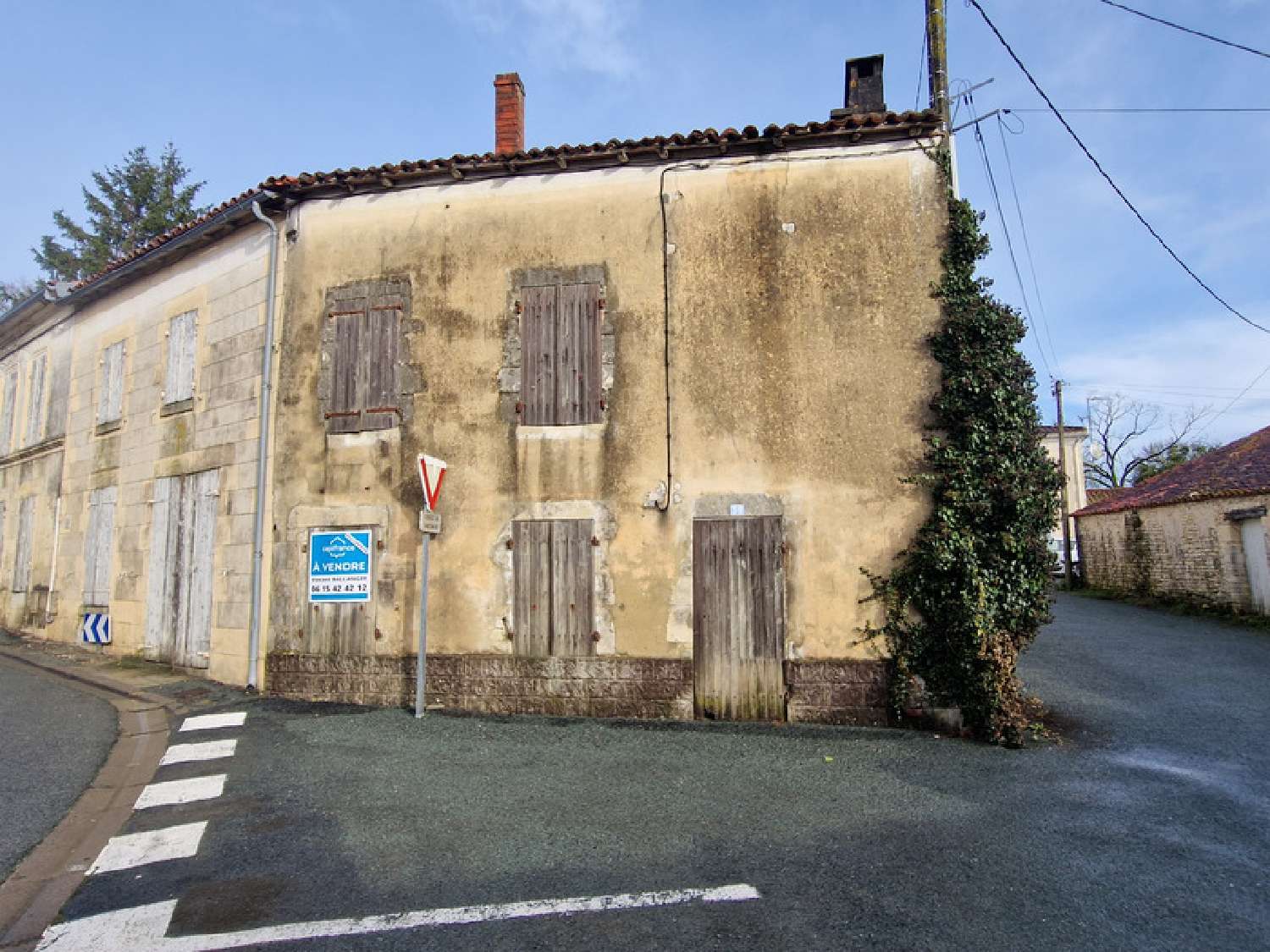  à vendre maison de ville Tonnay-Boutonne Charente-Maritime 7