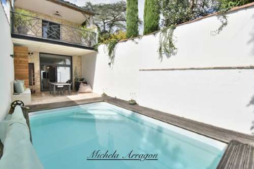 Villeneuve-sur-Lot Lot-et-Garonne stadshuis foto 7264294