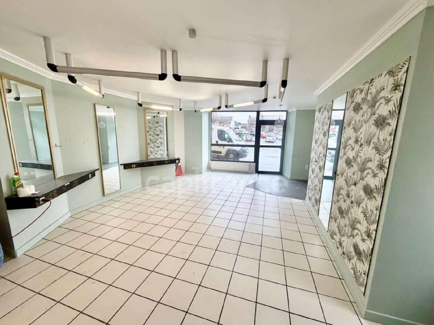  te koop bedrijfsruimte/ kantoor Carhaix-Plouguer Finistère 1