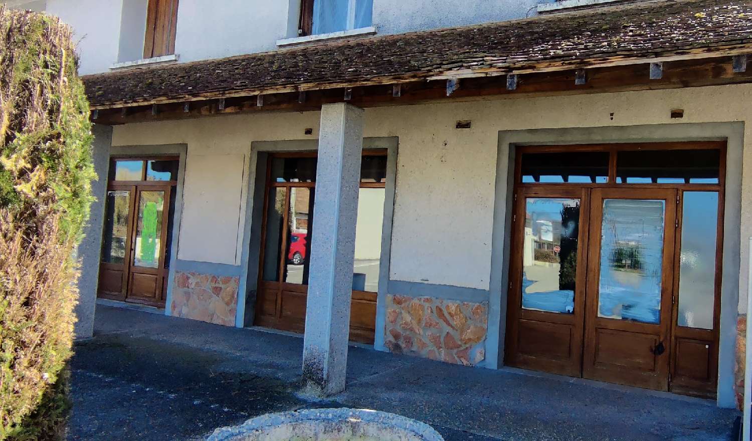  te koop bedrijfsruimte/ kantoor Curtin Isère 2