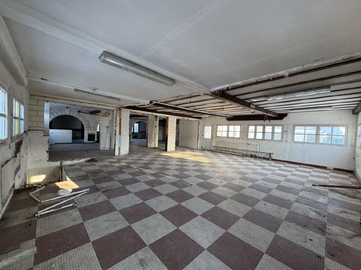 en venta local comercial Émerainville Seine-et-Marne 2