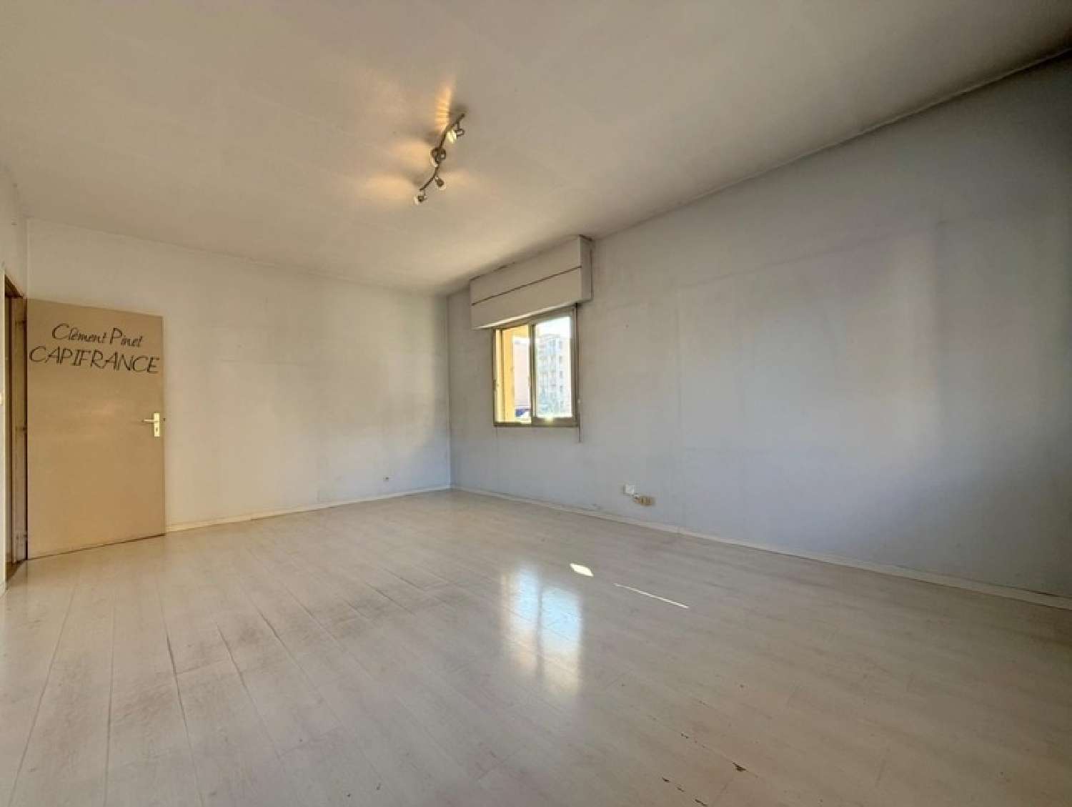  for sale commercial Gap Hautes-Alpes 6