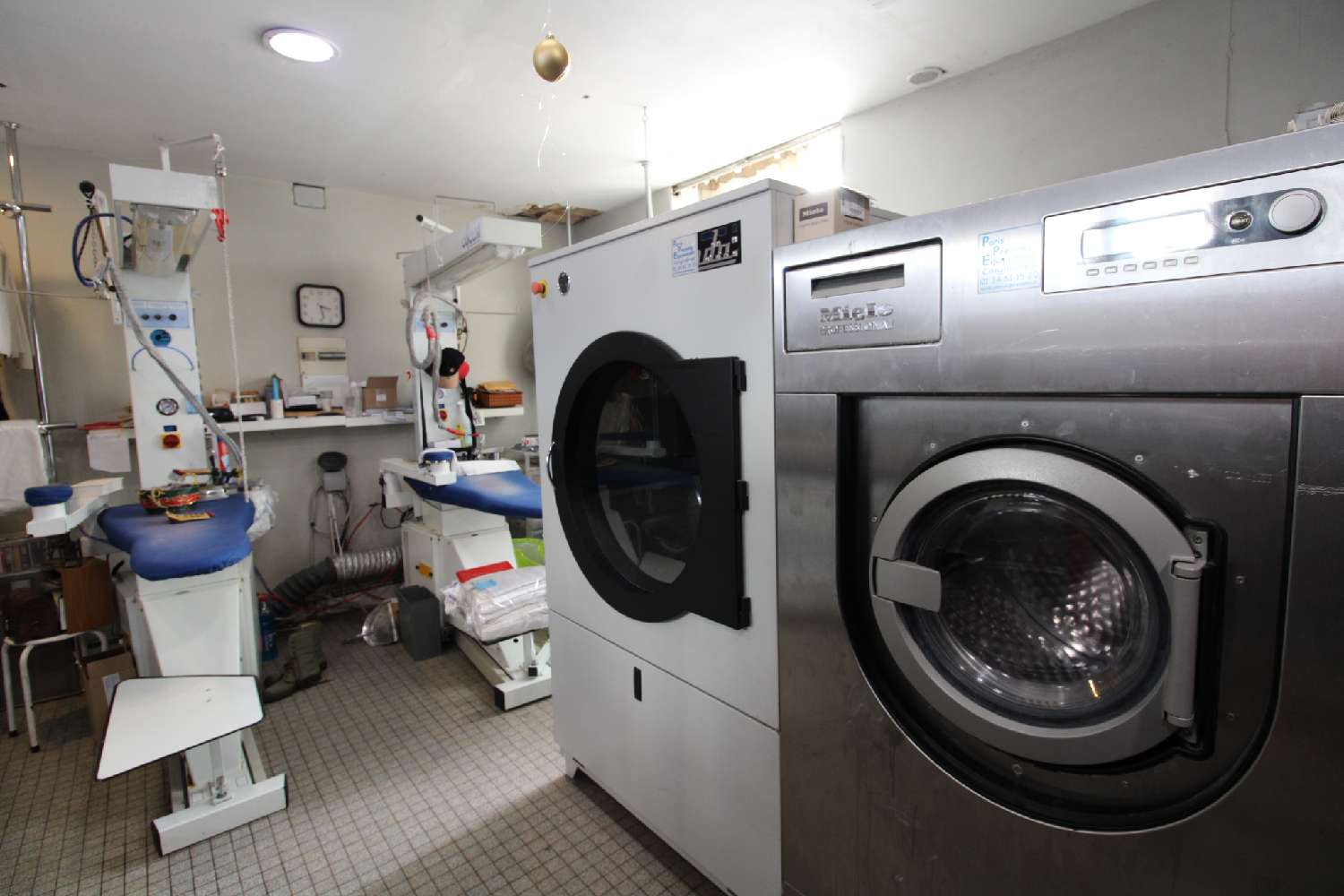  for sale commercial Ivry-la-Bataille Eure 2