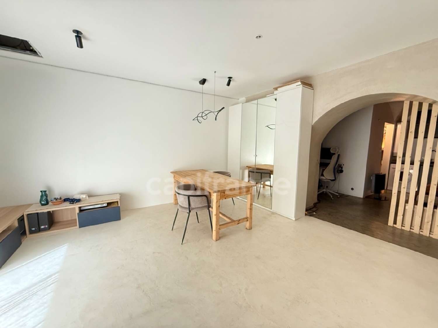  à vendre commerce La Roque-d'Anthéron Bouches-du-Rhône 1