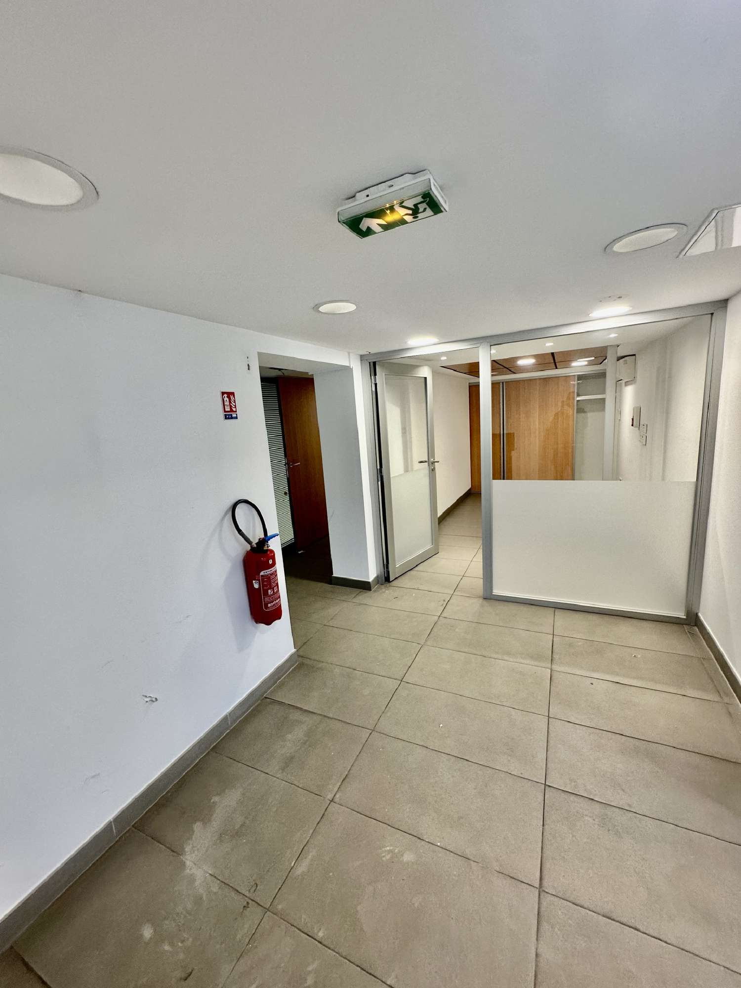  te koop bedrijfsruimte/ kantoor Le Cap d'Agde Hérault 7