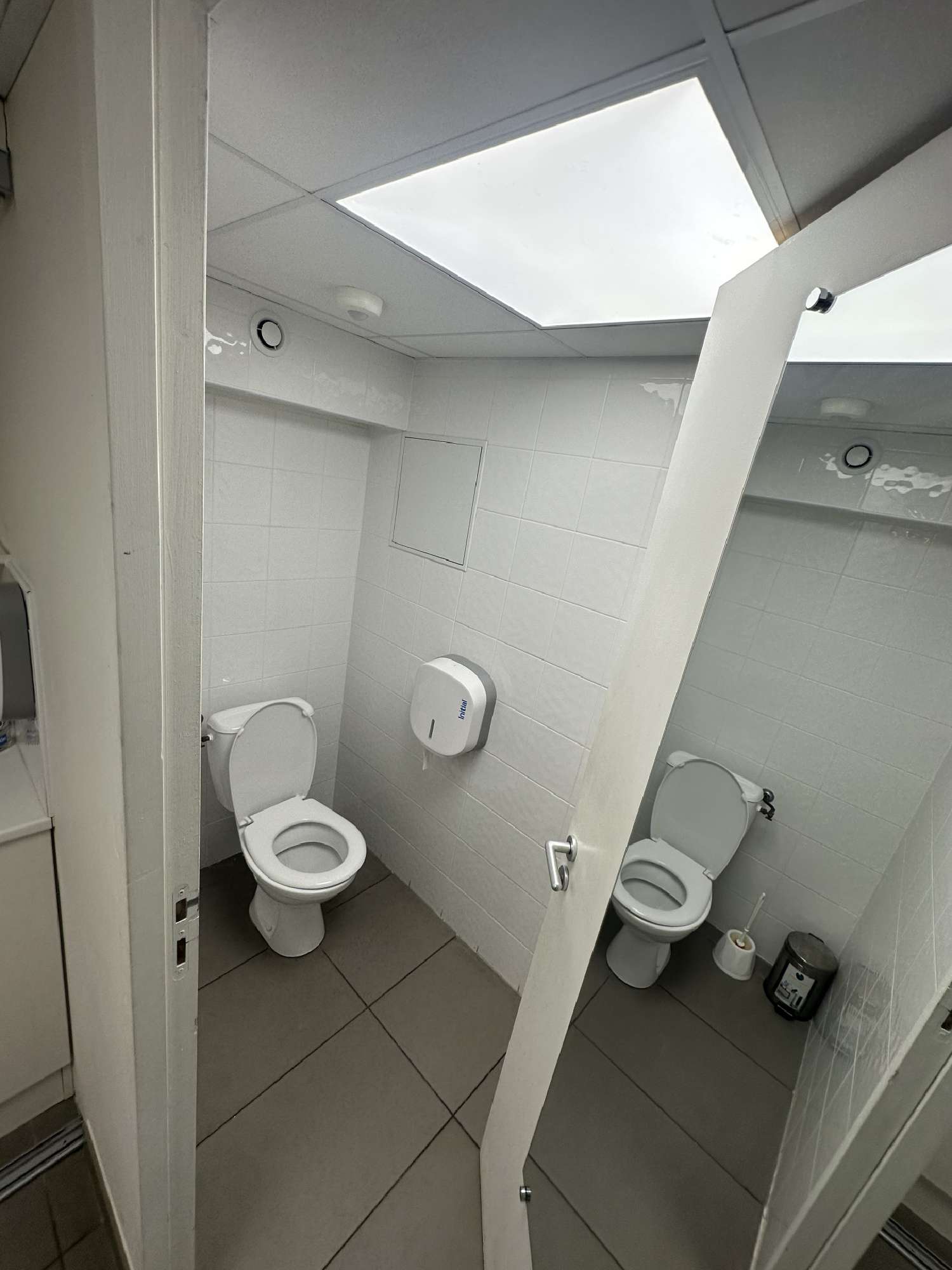  te koop bedrijfsruimte/ kantoor Le Cap d'Agde Hérault 8