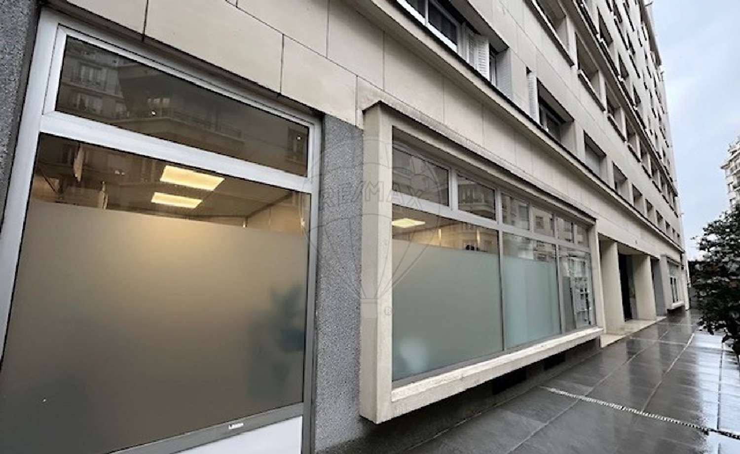  te koop bedrijfsruimte/ kantoor Paris 16e Arrondissement Parijs (Seine) 1