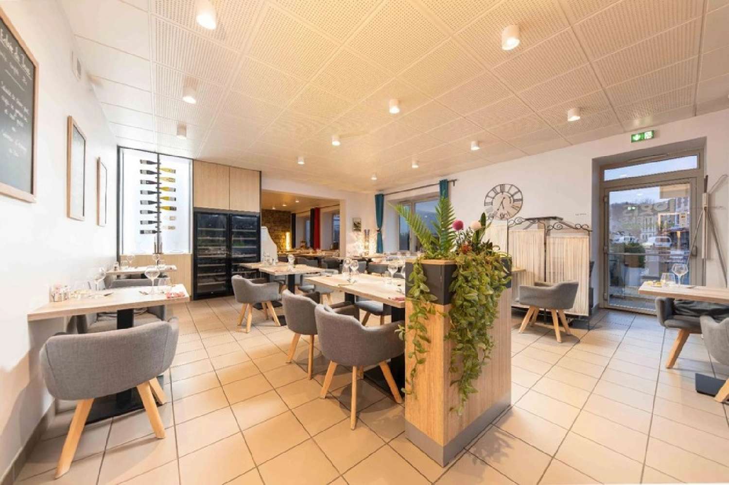 te koop bedrijfsruimte/ kantoor Pontaumur Puy-de-Dôme 5