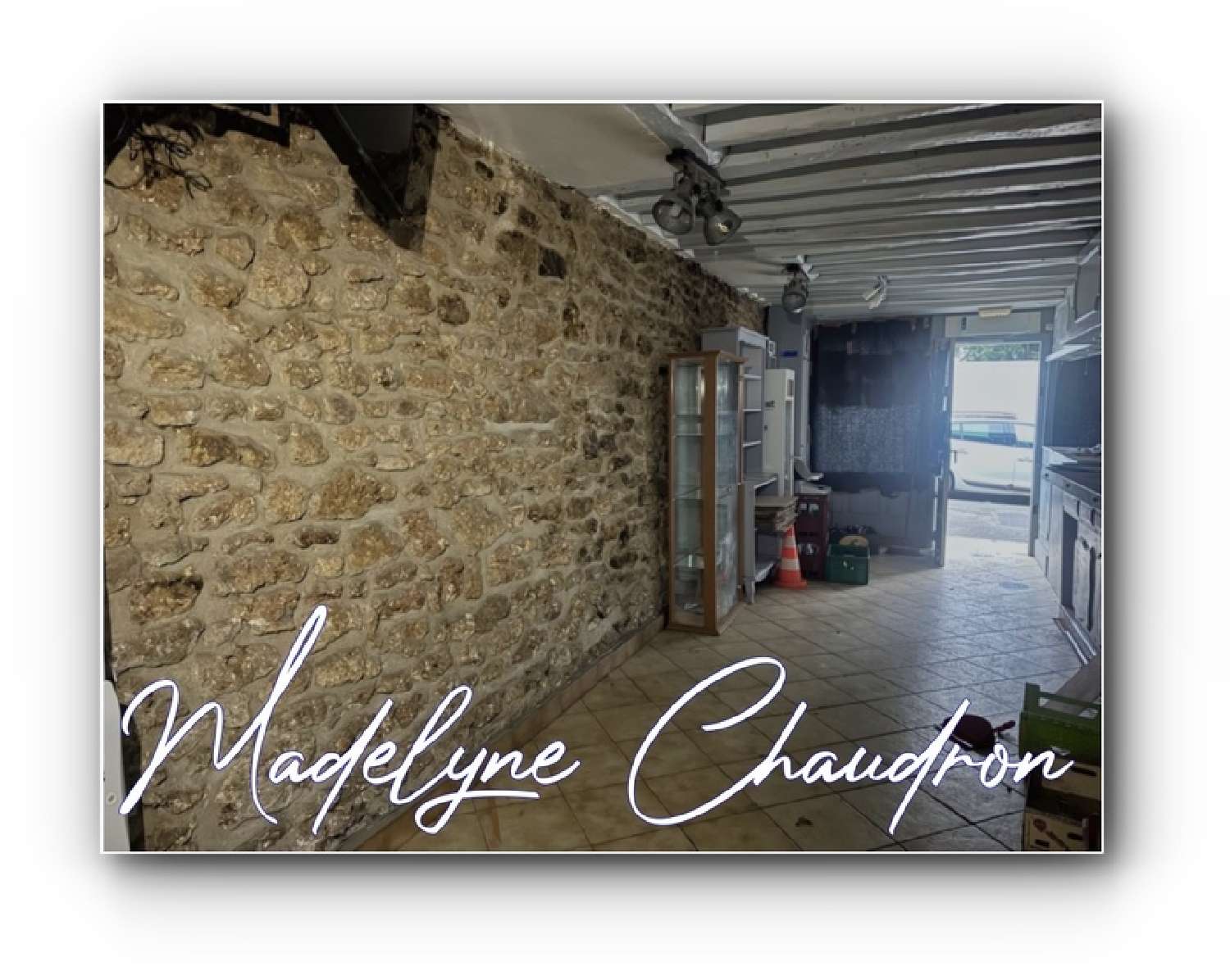  à vendre commerce Saint-Vrain Essonne 3