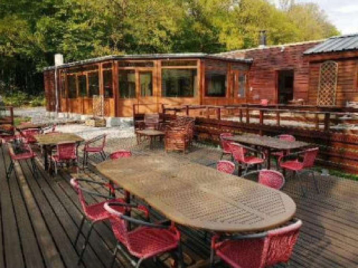  te koop bedrijfsruimte/ kantoor Watigny Aisne 3