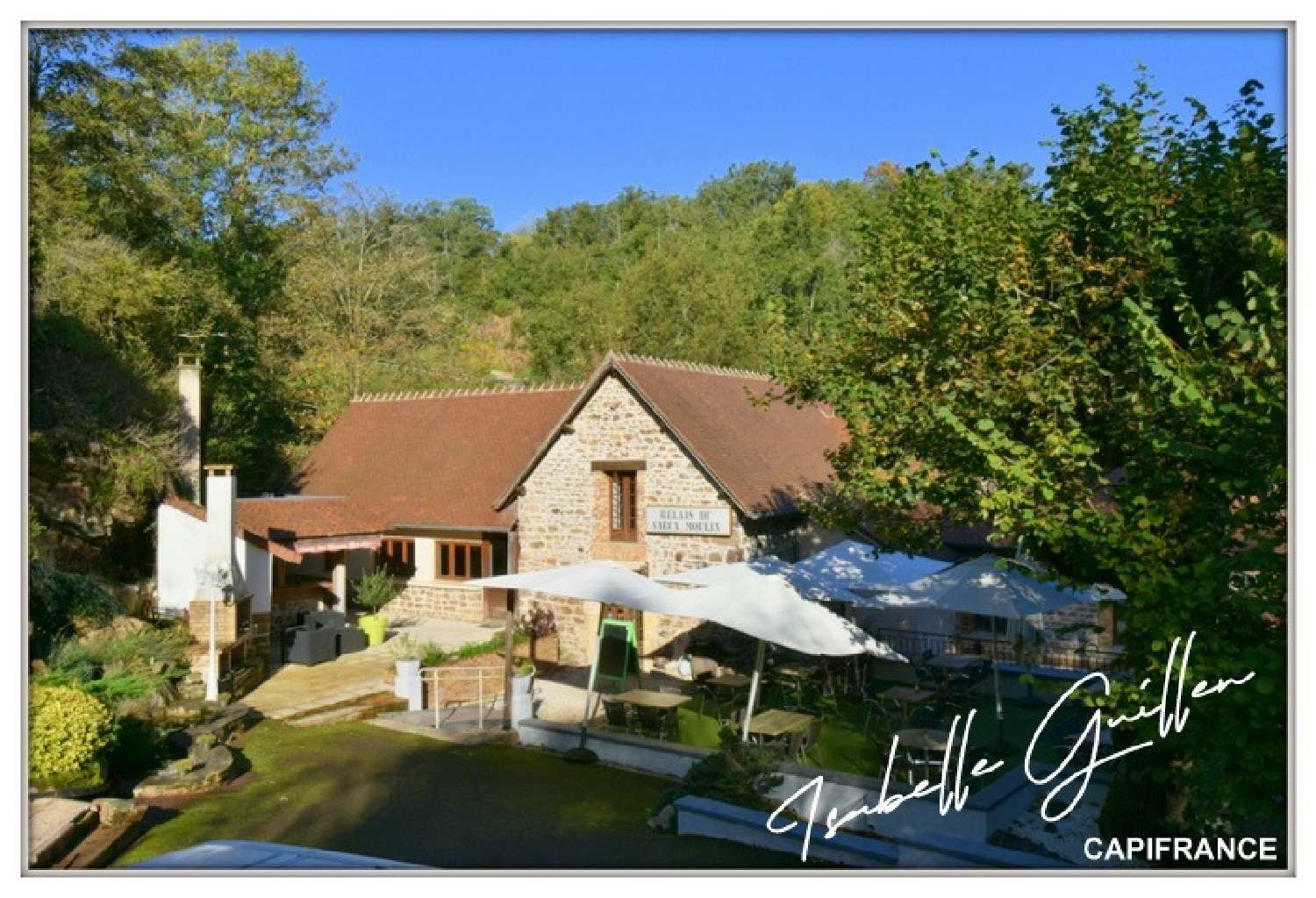 te koop landgoed Néris-les-Bains Allier 1