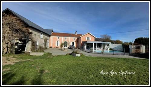 Bours Hautes-Pyrénées Bauernhof Bild 7263546