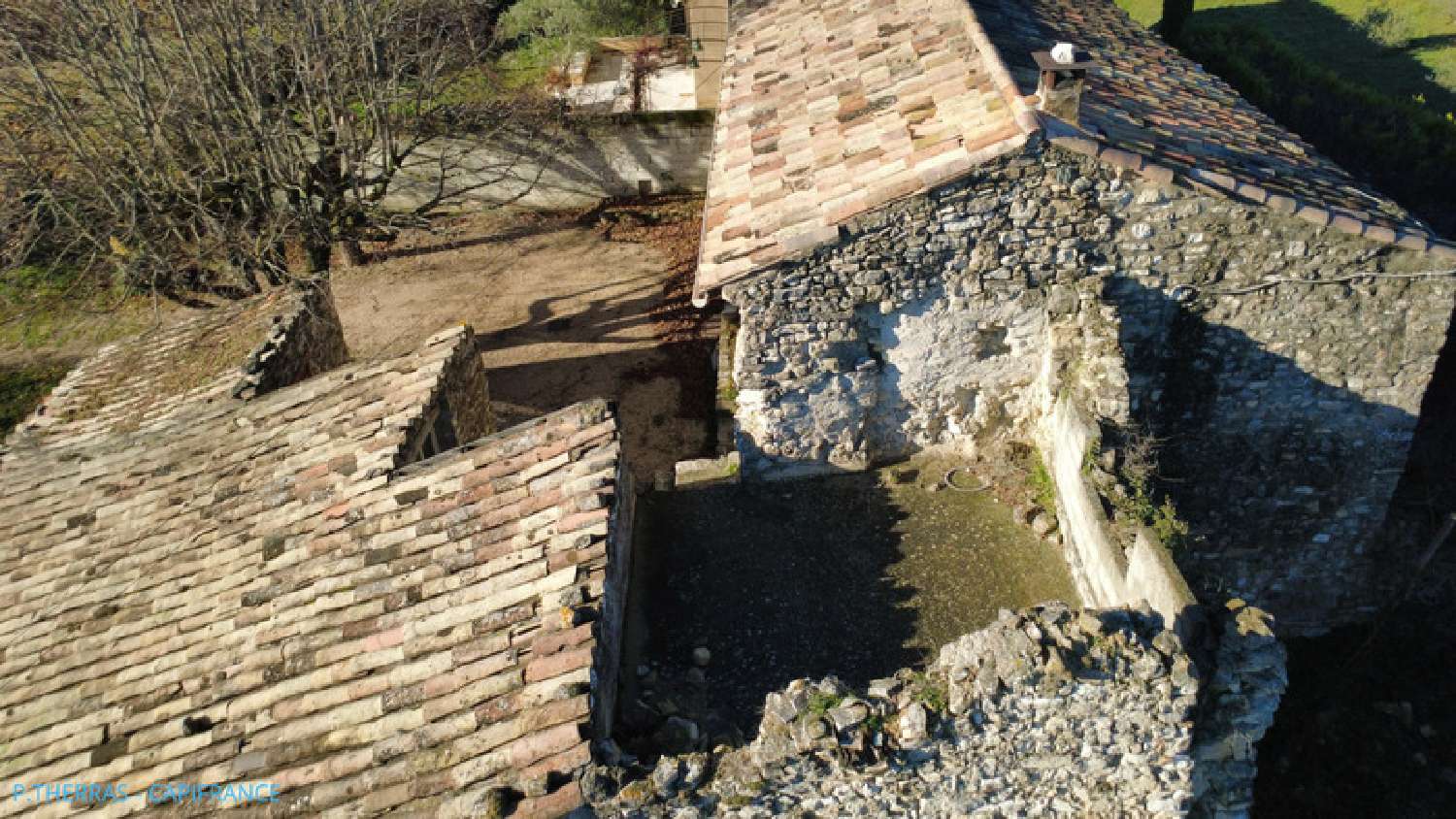  for sale farm Murs Vaucluse 6