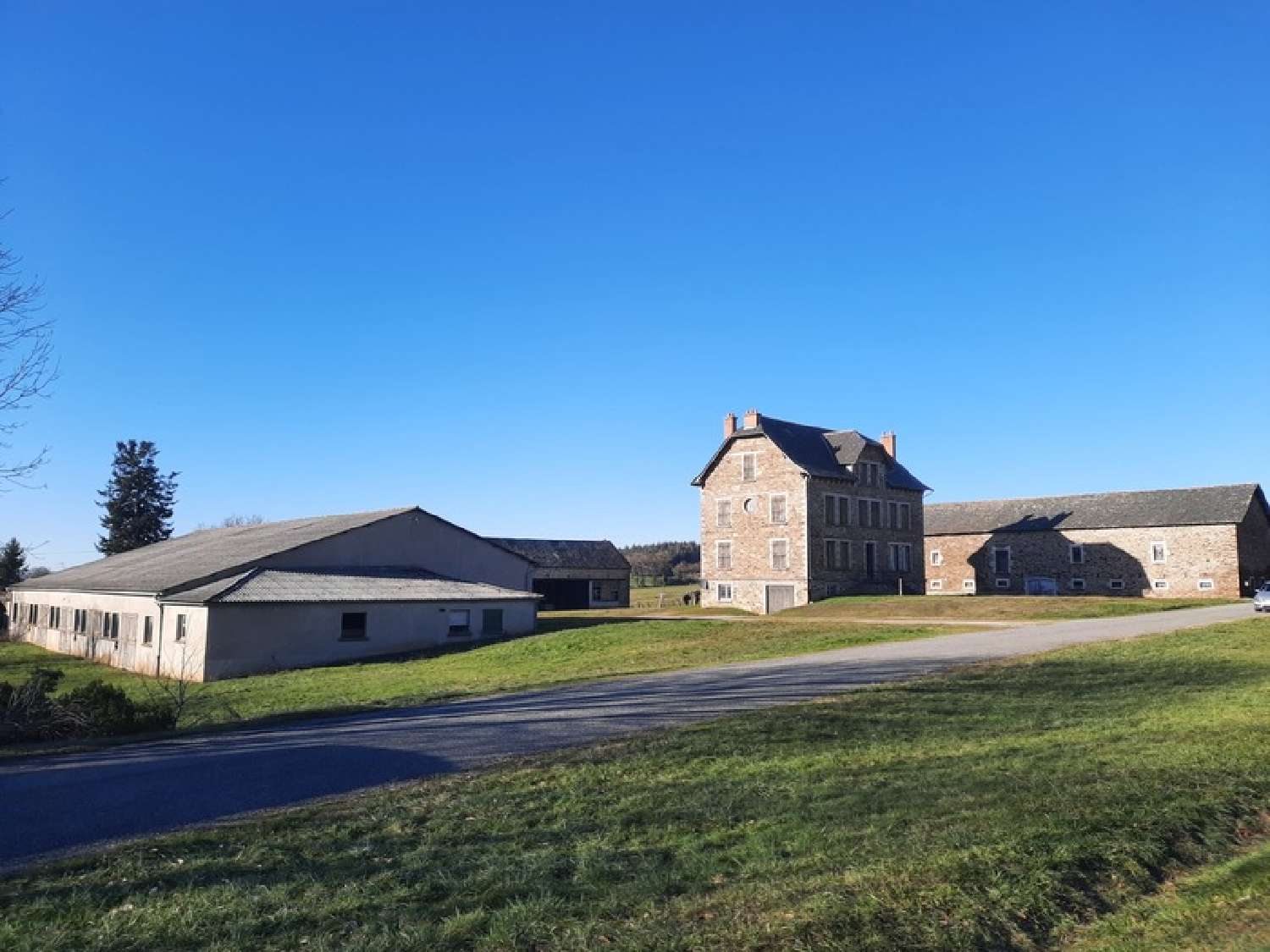  te koop boerderij Quins Aveyron 1