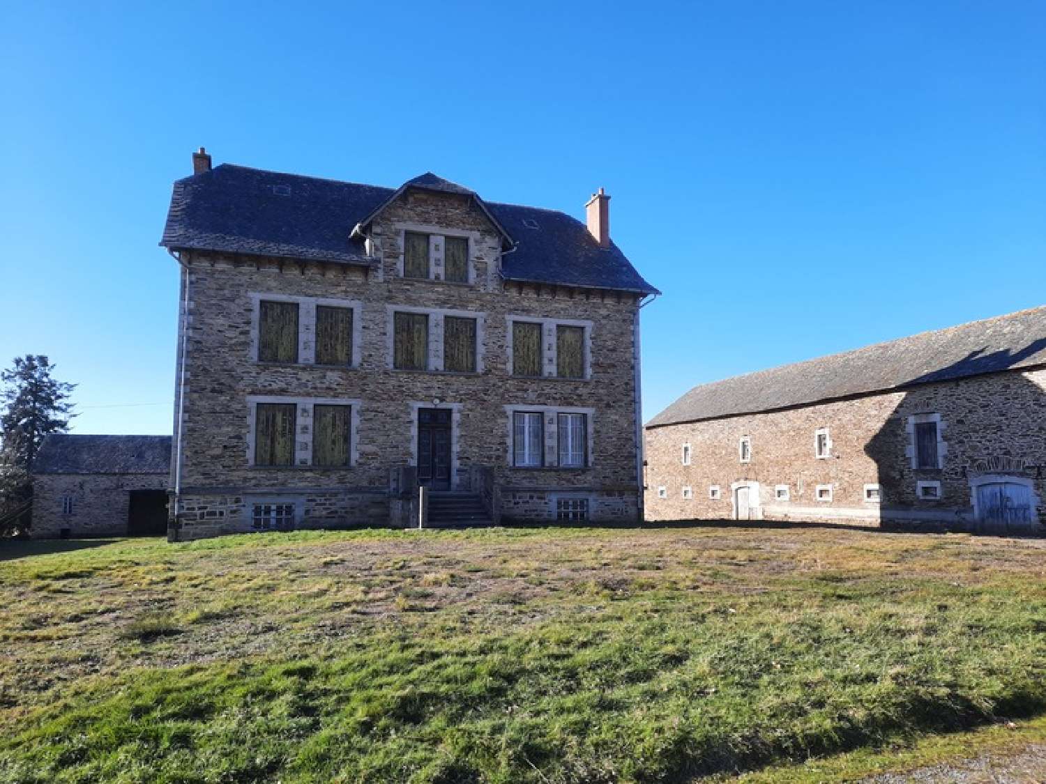  te koop boerderij Quins Aveyron 3