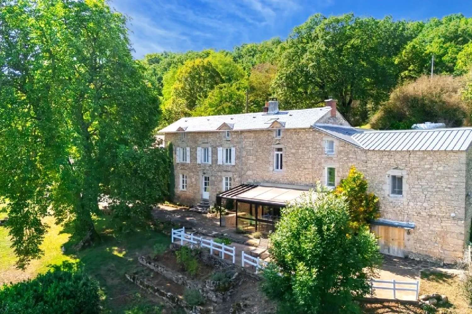  te koop boerderij Sévérac-le-Château Aveyron 3