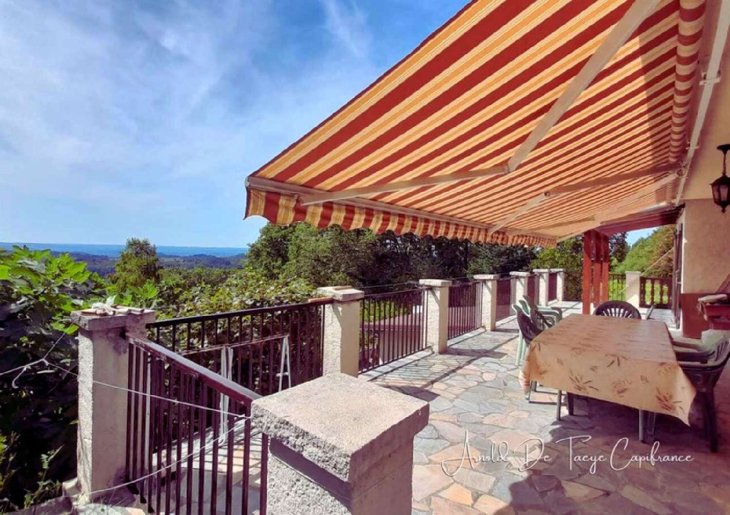 te koop boerderij Sioniac Corrèze 1