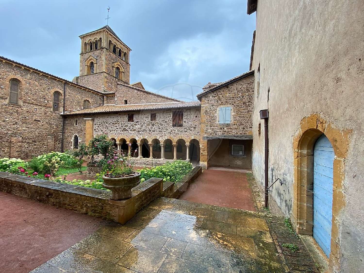  te koop huis Arbuissonnas Rhône 1