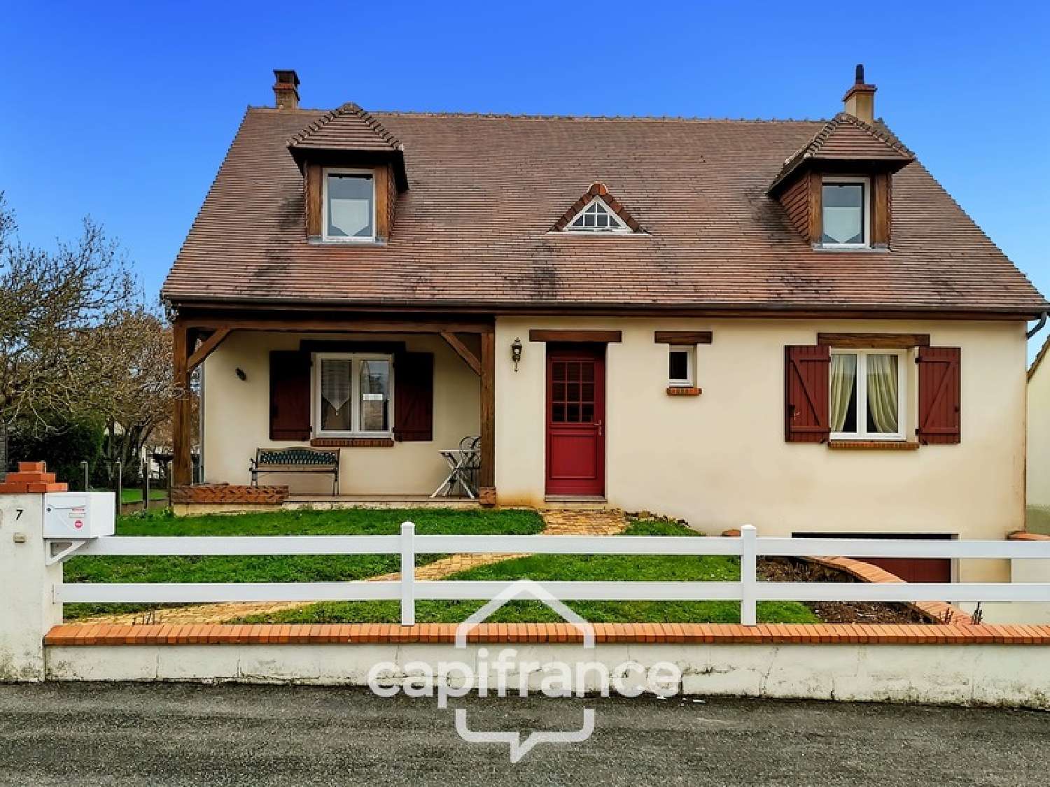  for sale house Bessé-sur-Braye Sarthe 1