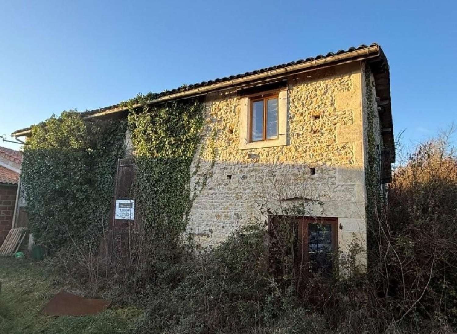  kaufen Haus Bessé Charente 1
