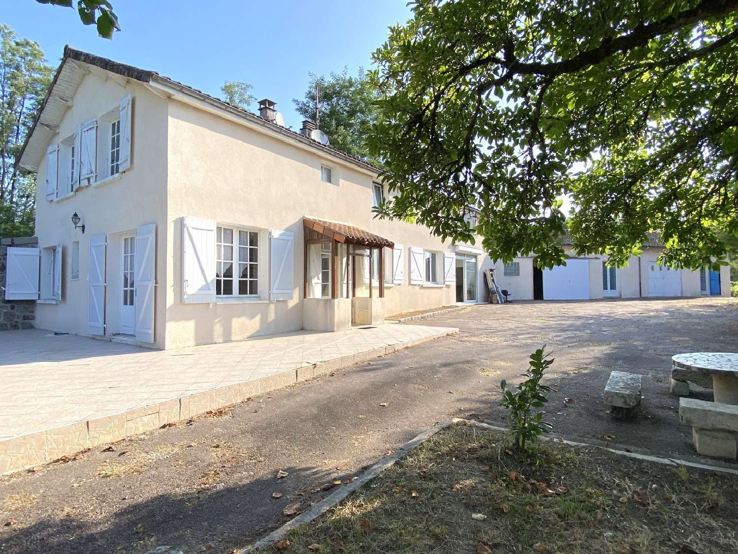 à vendre maison Bussière-Badil Dordogne 1