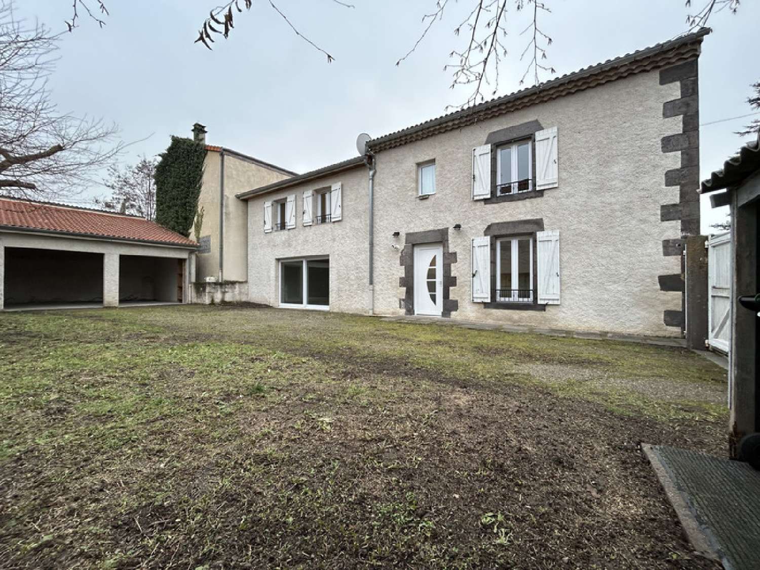  for sale house Chappes Puy-de-Dôme 1