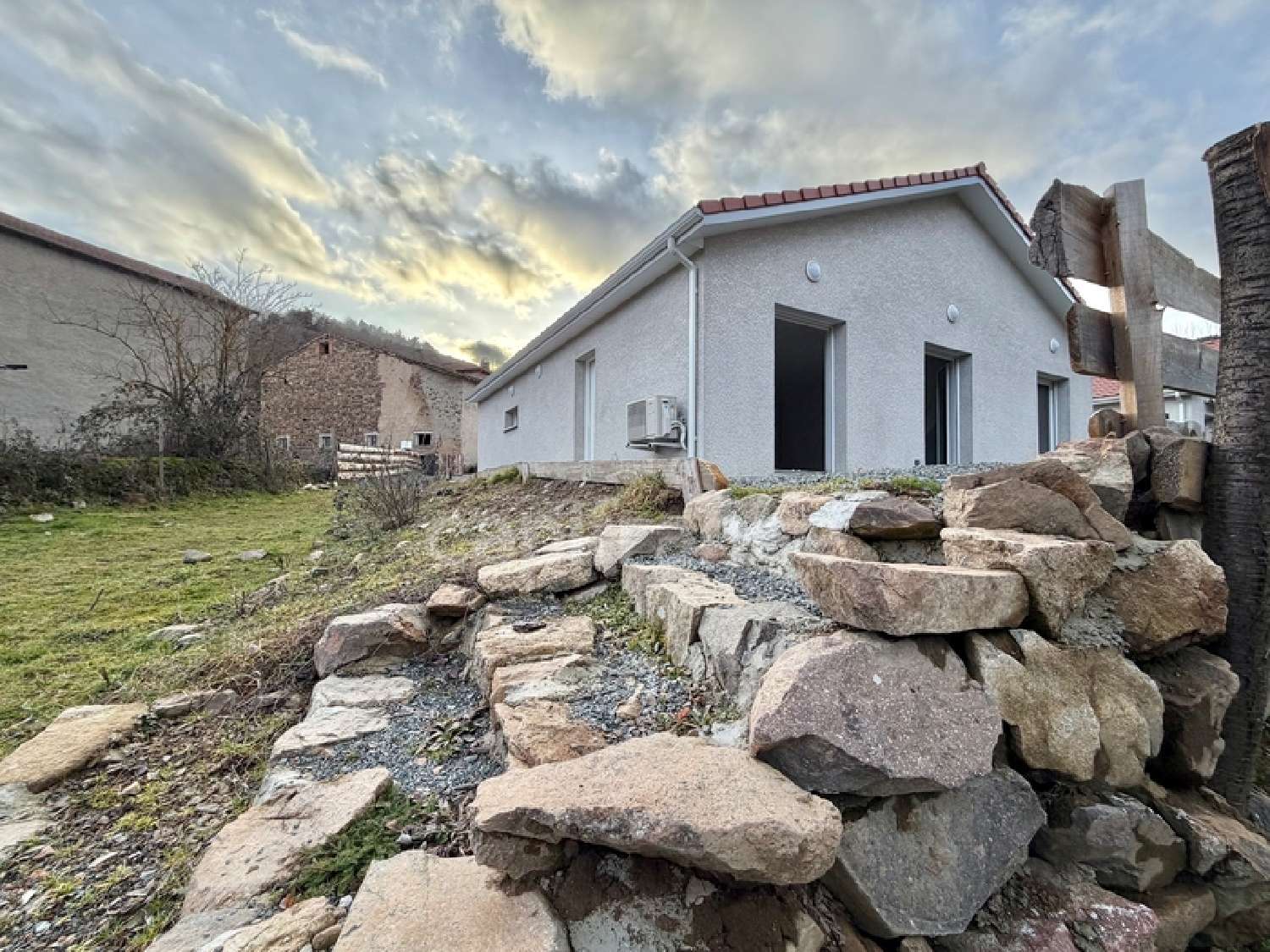  te koop huis Chérier Loire 1